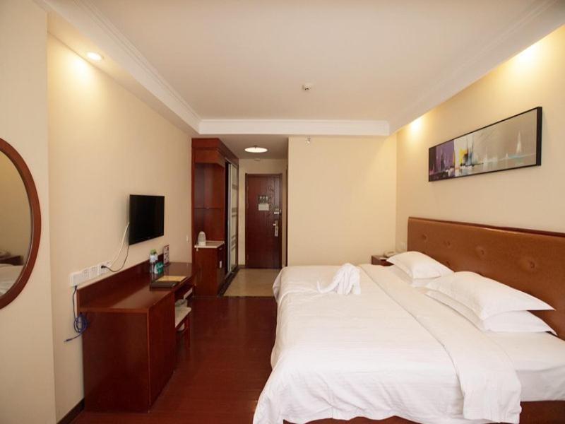 Greentree Inn Hainan Haikou East Train Station East Fengxiang Road Business Hotel Екстериор снимка