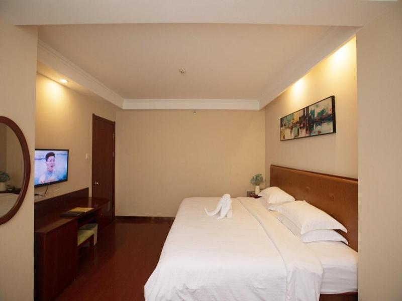 Greentree Inn Hainan Haikou East Train Station East Fengxiang Road Business Hotel Екстериор снимка